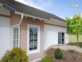 gepflegtes_Einfamilienhaus_Musterfoto - Haus Zwangsversteigerungen in Hochstetten-Dhaun-Bad Kreuznach, Deutschland