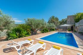 Holiday home for rent in Costitx, Spain