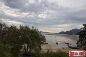 Propriedade da terra / florestal à venda em Phuket, Tailândia