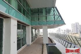 Double / Terraced houses for sale in Bangkok-Khlong Toei District, Thailand