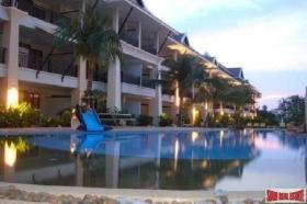 Double / Terraced houses for sale in Chon Buri Province, Thailand
