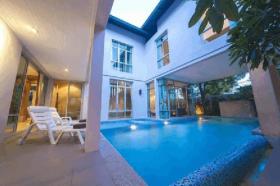 Villa kiadó a  oldalon. Chon Buri, Thaiföld