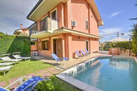 Ferienhaus zu vermieten in Catania-Catania, Italien