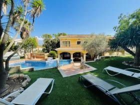 Villa for sale in El Toro, Spain