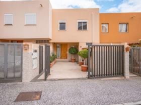 Huis van de stad te koop in Adeje-Costa Adeje, Spanje