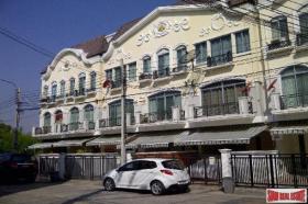 Stadthaus zu verkaufen in Bangkok-Bezirk Khlong Toei, Thailand