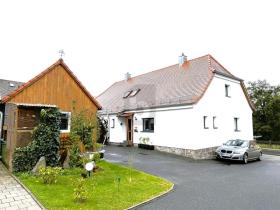 Semi-detached house for sale in Hammerhof-Kröblitz, Germany