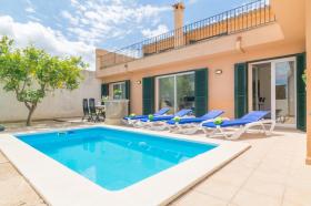 Holiday home for rent in Lloseta, Spain