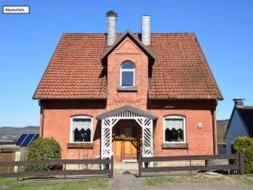attraktives_EFH_2_Musterfoto - House Foreclosures in Neuss, Germany