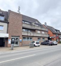 Multi family for sale in Krefeld-Hülser Berg, Germany