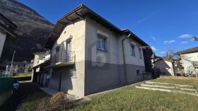 maison individuelle en vente à Gnosca, Suisse