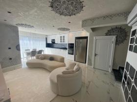 House for sale in Adalia-Üçgen Mahallesi, Turkey