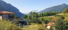 terreno edificabile in vendita a Rovio, Svizzera