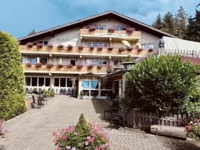 Hotel eladó a  oldalon. Feldberg-Landkreis Breisgau-Hochschwarzwald, Németország