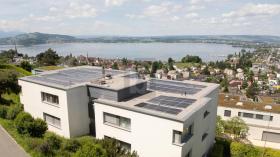 Gulv Leilighet  til leie i Zug, Sveits