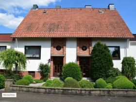 individuelles_Einfamilienhaus_Musterfoto - House Foreclosures in Rodenbach, Germany