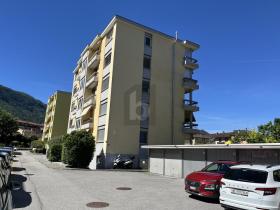 Apartamento en venta en Giubiasco, Suiza