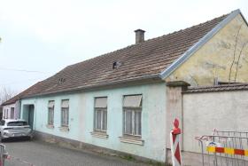 Detached house Foreclosures in Hetzmannsdorf-Katastralgemeinde Wullersdorf, Austria