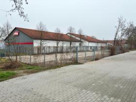 Komercijalna parcela za prodaju u Halle (Saale)-Mötzlich, Njemačka