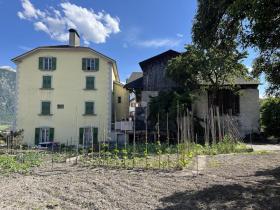 Verkaveling, Appartementenhuis te koop in Chamoson, Zwitserland