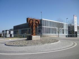 Espace de bureau pour le loyer à Roulé, Suisse