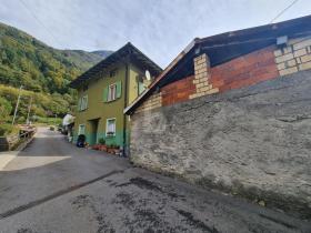 Detached house for sale in Osogna, Switzerland