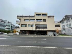 spazio ufficio in affitto a Siebnen, Svizzera