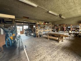Werkstatt zu vermieten in Les Verrières-de-Joux, Schweiz