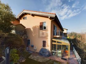 Vrijstaand huis te koop in Castel San Pietro, Zwitserland