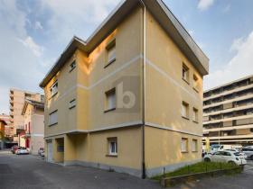 Casa plurifamiliar en venta en Chiasso, Suiza