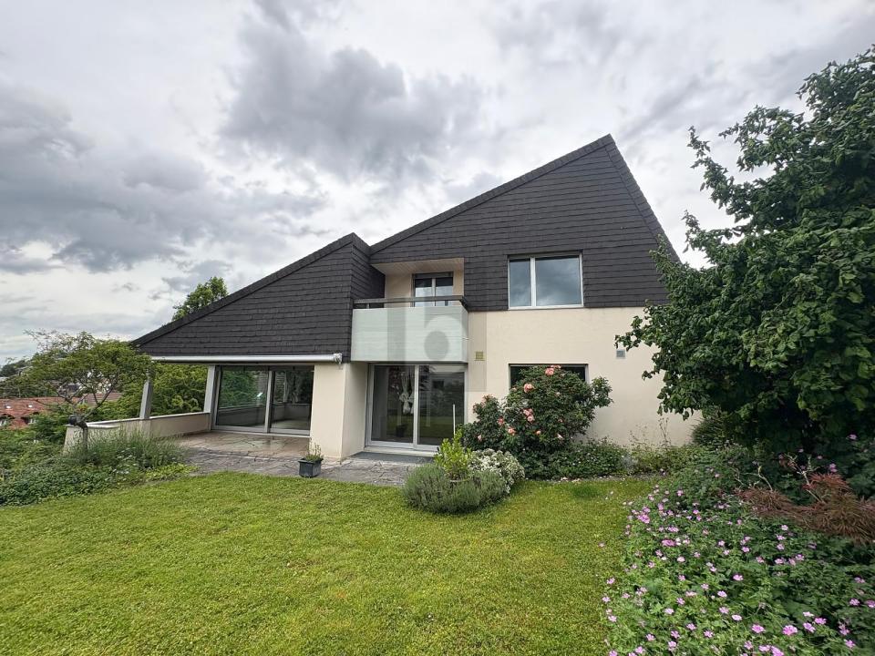 Detached house for rent in Bachenbülach, Switzerland