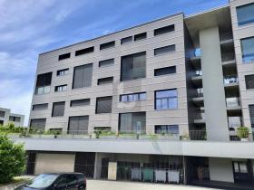 Leilighet over 2 plan til salgs i Saint-Sulpice, Sveits