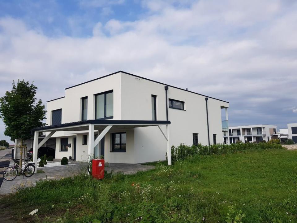 moradia geminada 
 Foreclosures em Oberwaltersdorf-Katastralgemeinde Oberwaltersdorf, Áustria