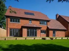 House for sale in Tonbridge and Malling-Hildenborough, United Kingdom