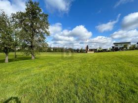 terreno de construcción en venta en Höhnhart, Austria