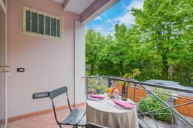 Casa de férias para alugar em Desenzano del Garda-Cascina Monte Albano, Itália