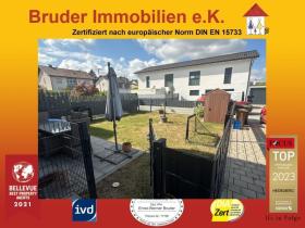 casa bifamiliare in vendita a Eschelbronn-Reno-Neckar-Kreis, Germania