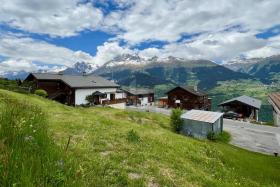 terreno edificabile in vendita a Obersaxen, Svizzera