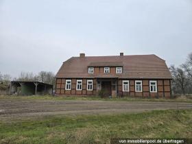 1 - Tomannsboligen Foreclosures i Hohenberg-Krusemark, Tyskland