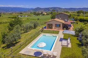 Holiday home for rent in Cortona-Montalto, Italy