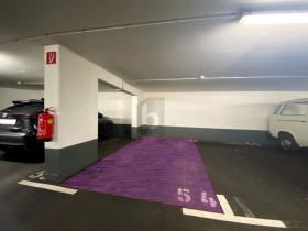 Parkirna garaža za prodaju u Beč-Meidling, Austria