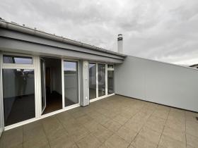 appartement mansardé pour le loyer à Gempen, Suisse
