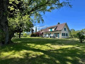 casa unifamiliare in vendita a Lonay, Svizzera