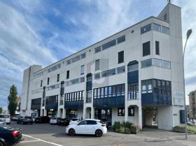 Office space for rent in Dietikon-Basi, Switzerland