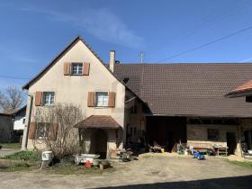 Gårdshus til salgs i Kandern-Lörrach, Tyskland Gårdshus til salgs i Kandern-Lörrach, Tyskland