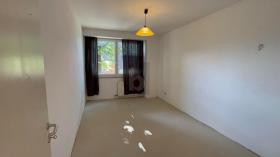 Ground floor apartment for sale in Bürmoos, Austria