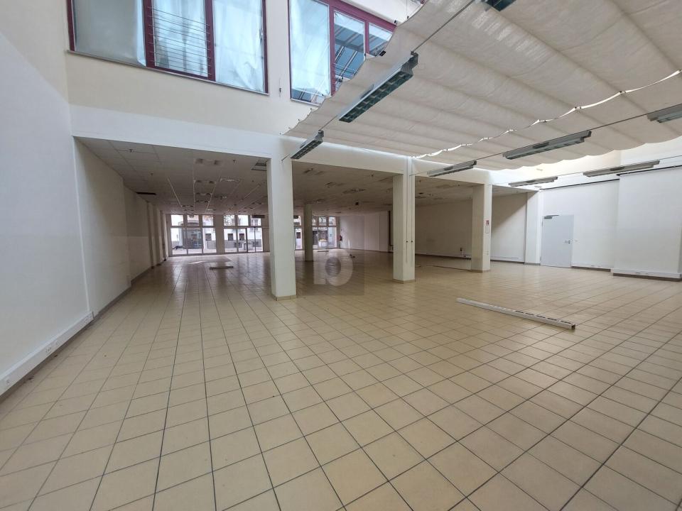 Shop for rent in Saint Pölten-Unterwagram, Austria