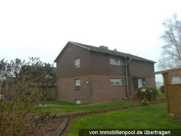 Zweifamilienhaus Zwangsversteigerungen in Hammah-Stade, Deutschland Zweifamilienhaus Zwangsversteigerungen in Hammah-Stade, Deutschland