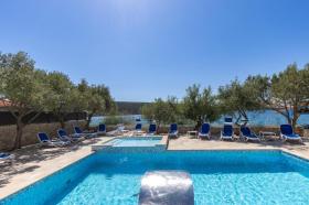 Ferienhaus zu vermieten in Novalja, Kroatien