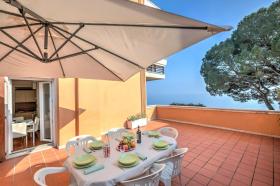 Nyaraló kiadó a  oldalon. Gardone Riviera-Sette Case, Olaszország